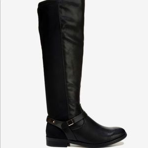 Women’s Bare Traps Boots Size 7